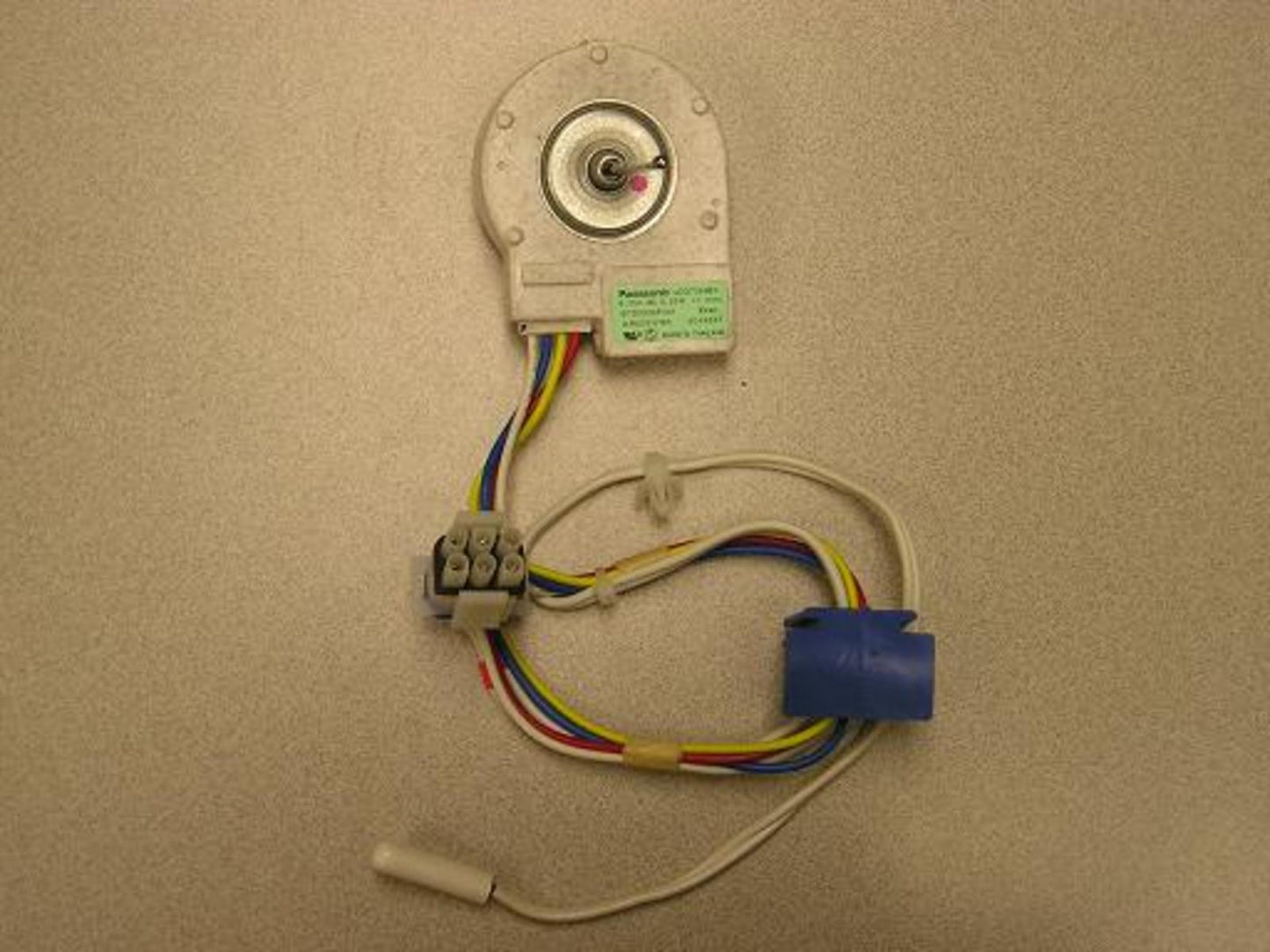 GE WG03F01503 EVAP FAN MOTOR WITH SENSOR